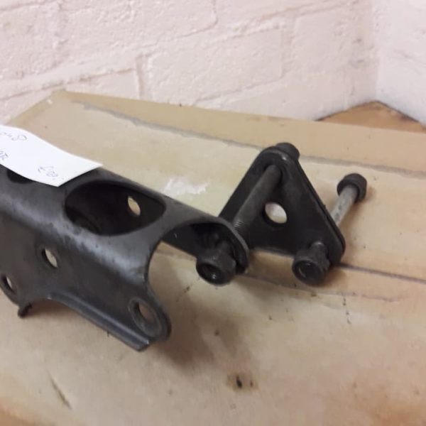 Yamaha XT 600 3TB Engine Mounting Brackets